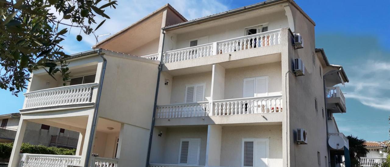 Villa Spanja Водице Екстер'єр фото